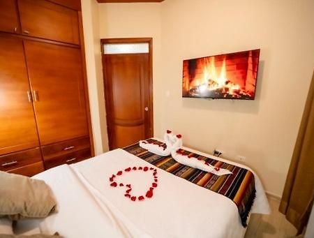 Tourist House Suites 2 Otavalo Ngoại thất bức ảnh